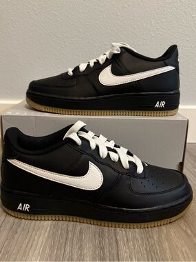 Nike Air Force 1 Black White Gum Bottom